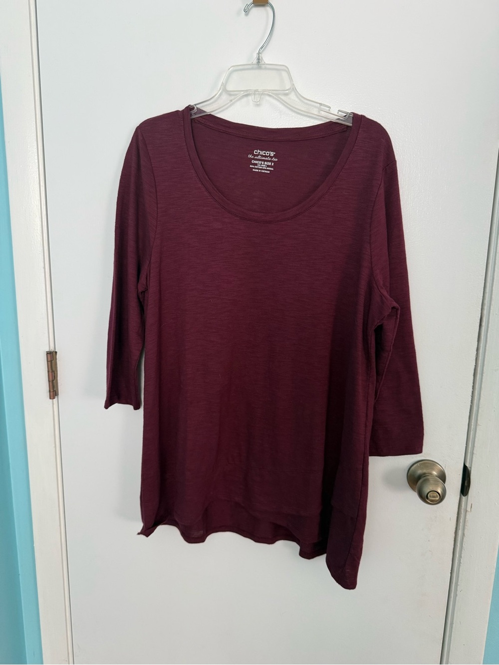 Chico's Burgundy Scoop Neck Long Sleeve Tunic
